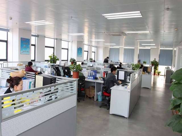 河北100吨履带吊租赁哪家靠谱